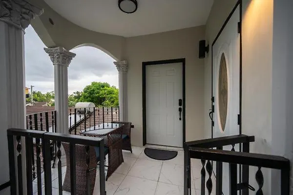 One Love Luxuray Guesthouse Montego Bay 0*,