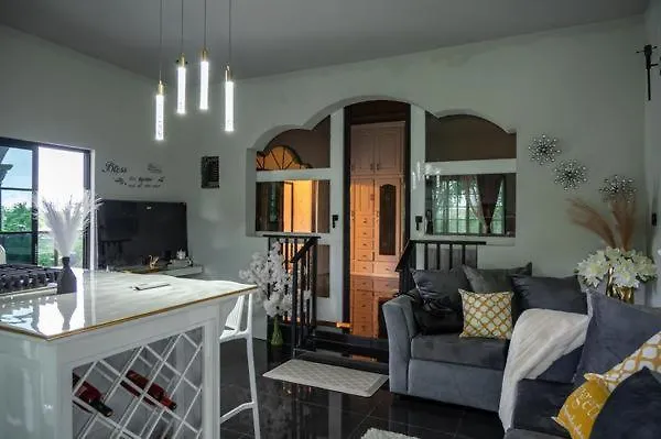 One Love Luxuray Guesthouse Montego Bay 0*,  Jamaica